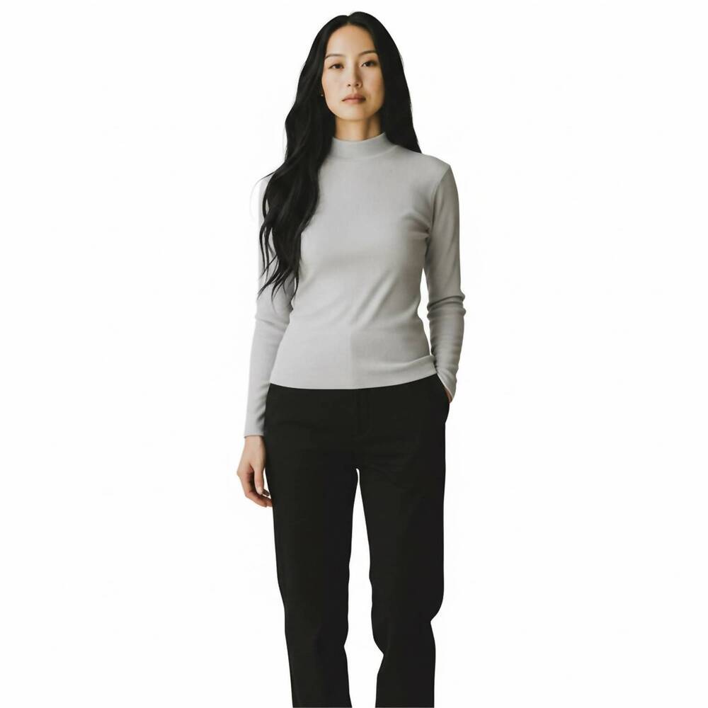 NEW AMBAR sleek stretch essential mock-neck long sleeve top in grey